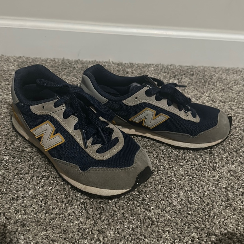 Boys New Balance 515 size 2